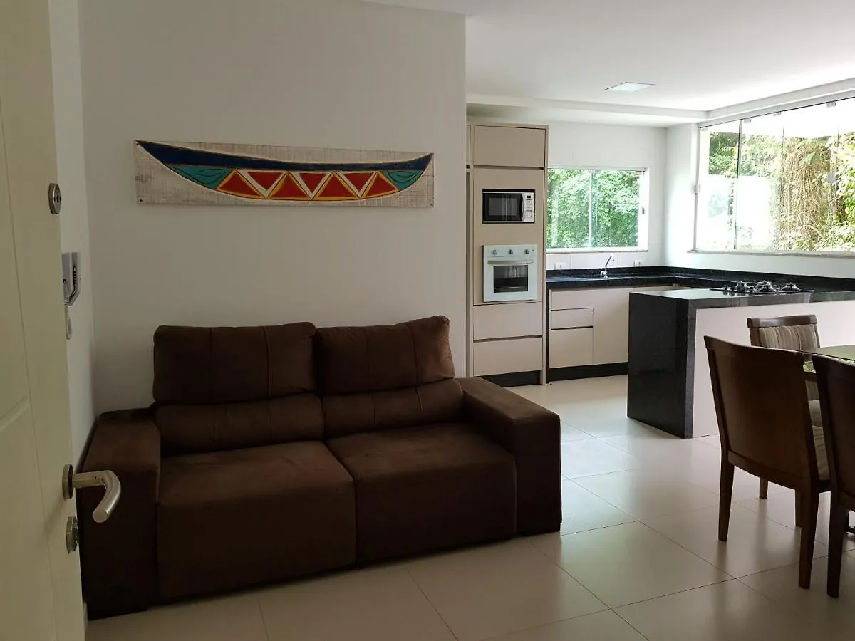 Bombinhas Sc 200 Metros Da Praia Apartment