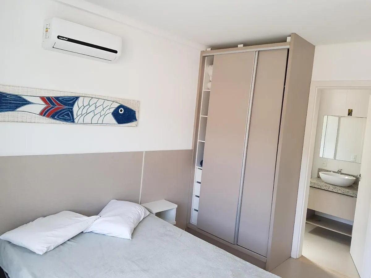 Bombinhas Sc 200 Metros Da Praia Apartment