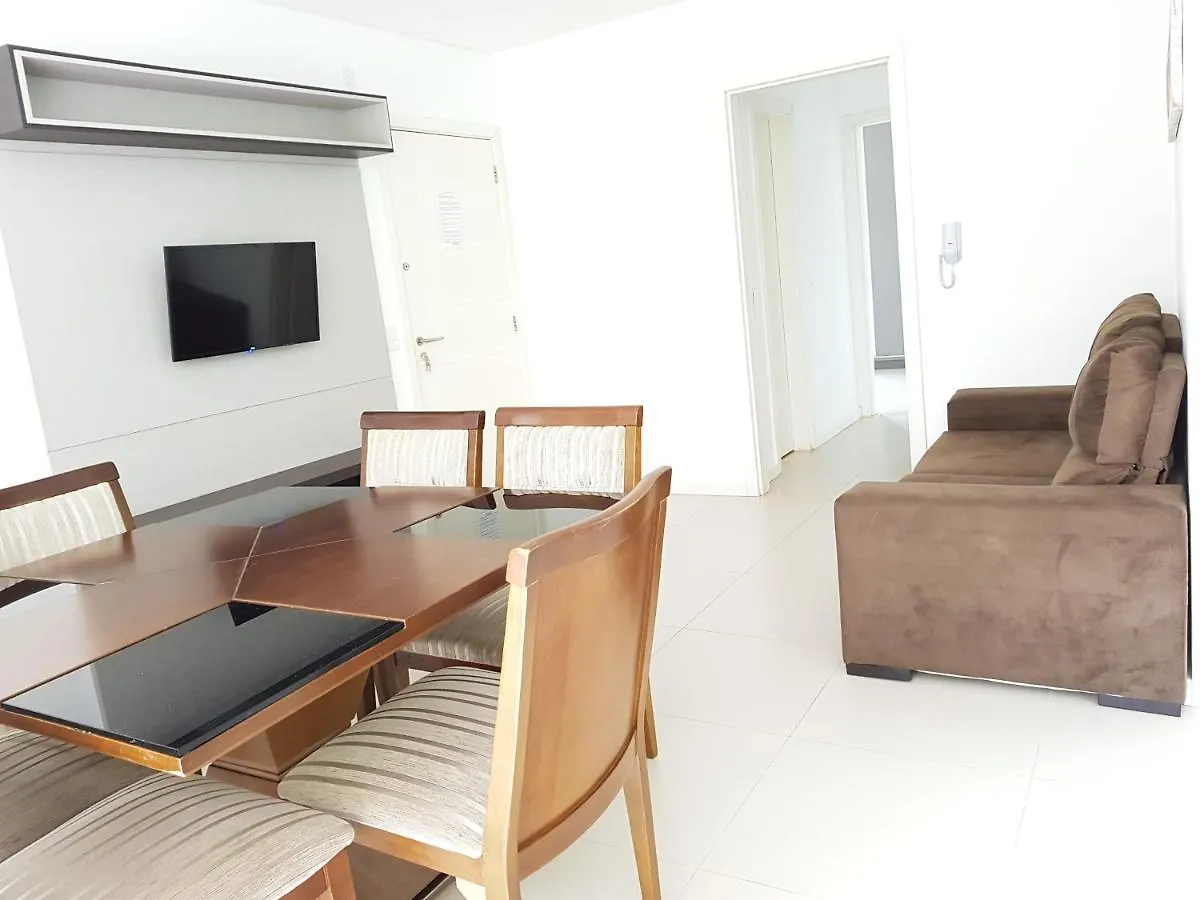 Bombinhas Sc 200 Metros Da Praia Apartment